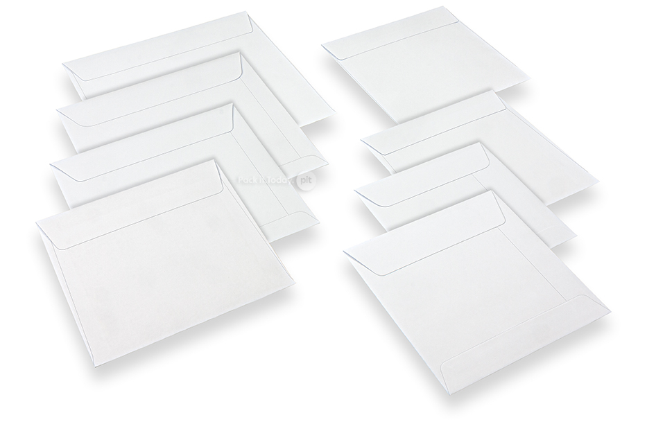 Vierkante enveloppen wit met plakstrip