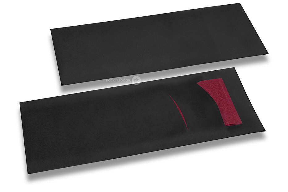 Bestekzakjes zwart met bestek insnede + bordeaux rood servet